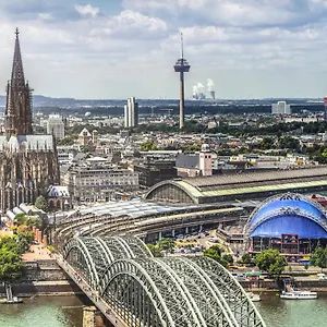 https://holiday-inn-express-cologne-troisdorf.dortmundhotels.net